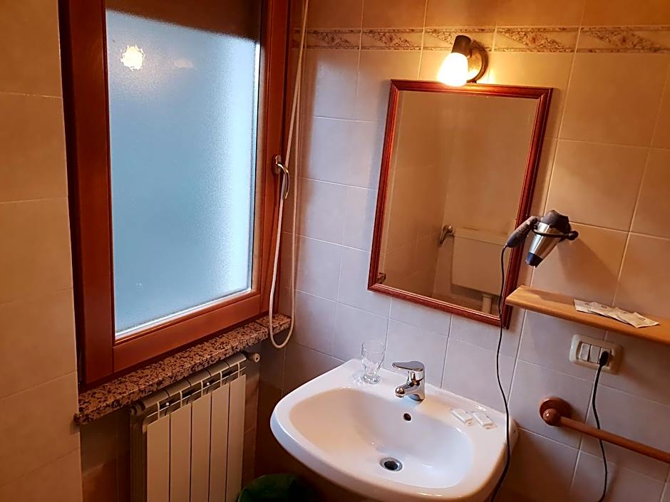 Casa-Albergo Tiroasegno