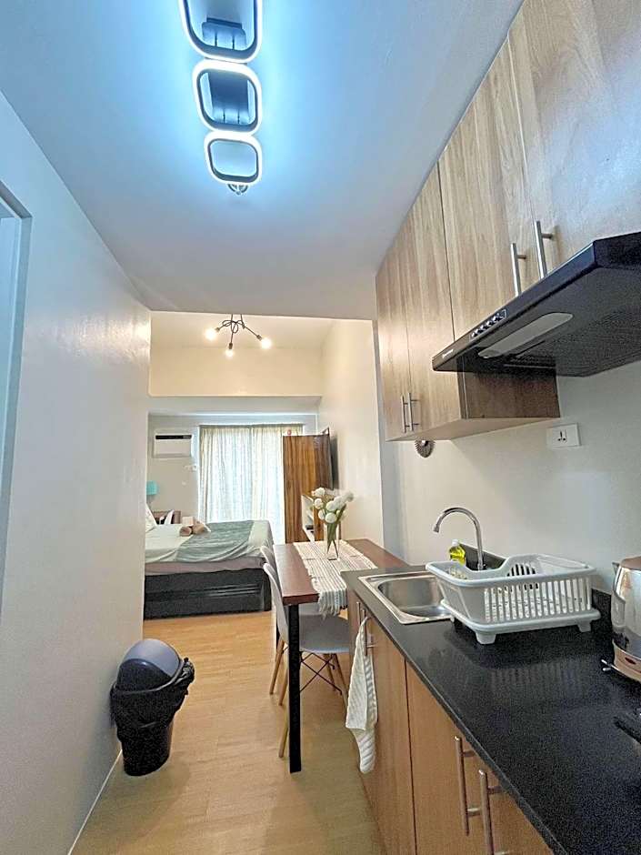 Best Condo Studio 24th Floor The Loop Tower CDO Lucky 4