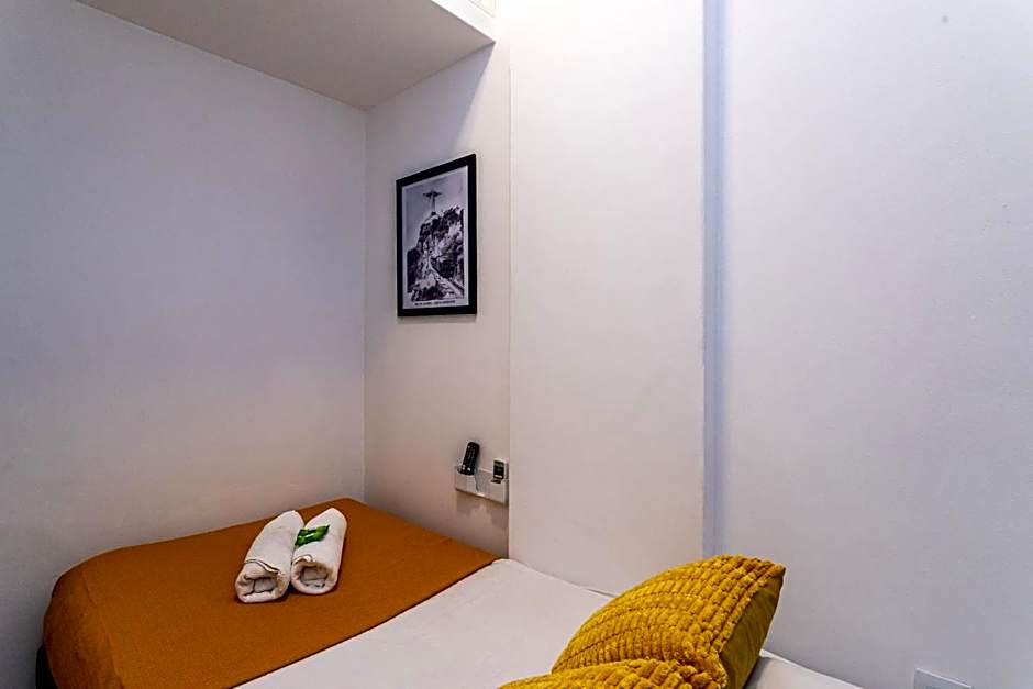 Copacabana Lux: Sophistication and Comfort for 5