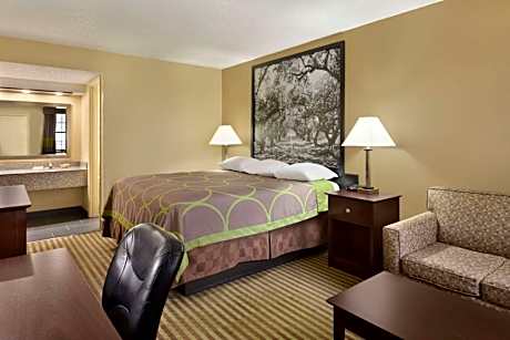 King Room - Mobility Access/ Smoking