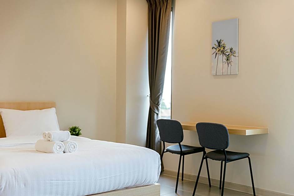 Good Nine Hotel