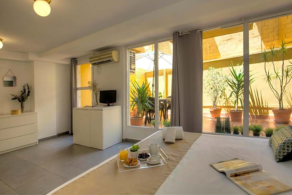 SingularStays Botanico 29 Rooms