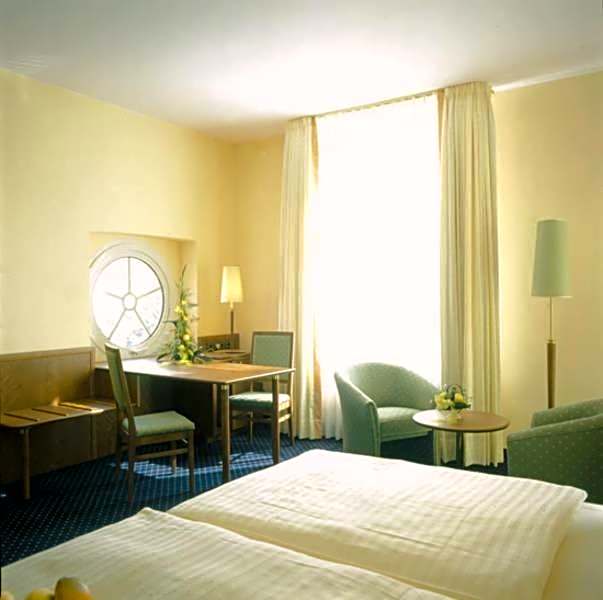 Photo 1 of 4 of 1 Double Bed or 2 Beds