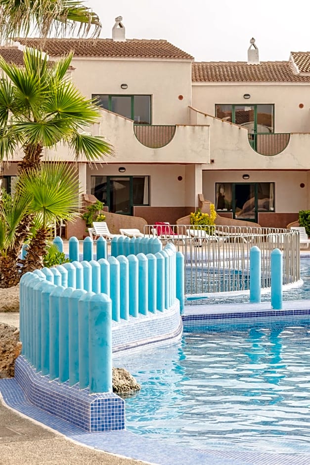 Apartamentos Lentiscos by MIJ