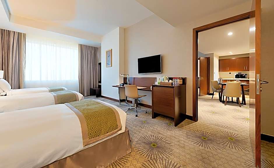 Holiday Suites Al Azizia