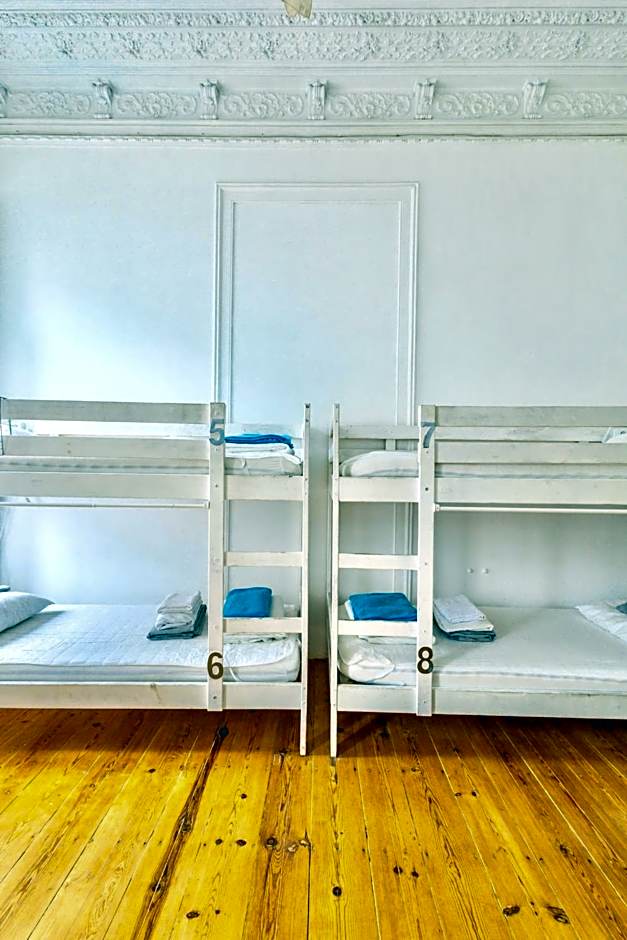 Ambiente Hostel & Rooms