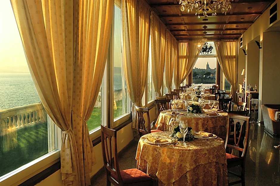 Villa Las Tronas Hotel & SPA