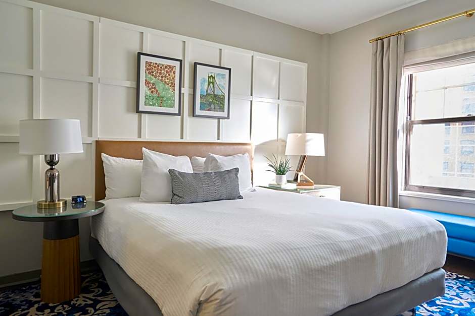 Heathman Hotel