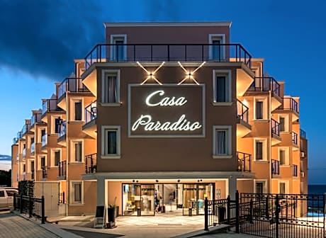 Casa Paradiso Apartments