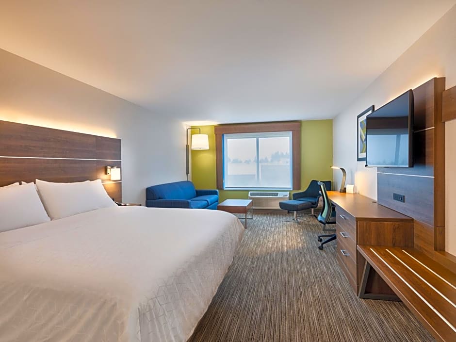 Holiday Inn Express & Suites Salem North-Keizer