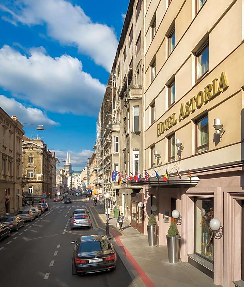 Best Western Premier Hotel Astoria