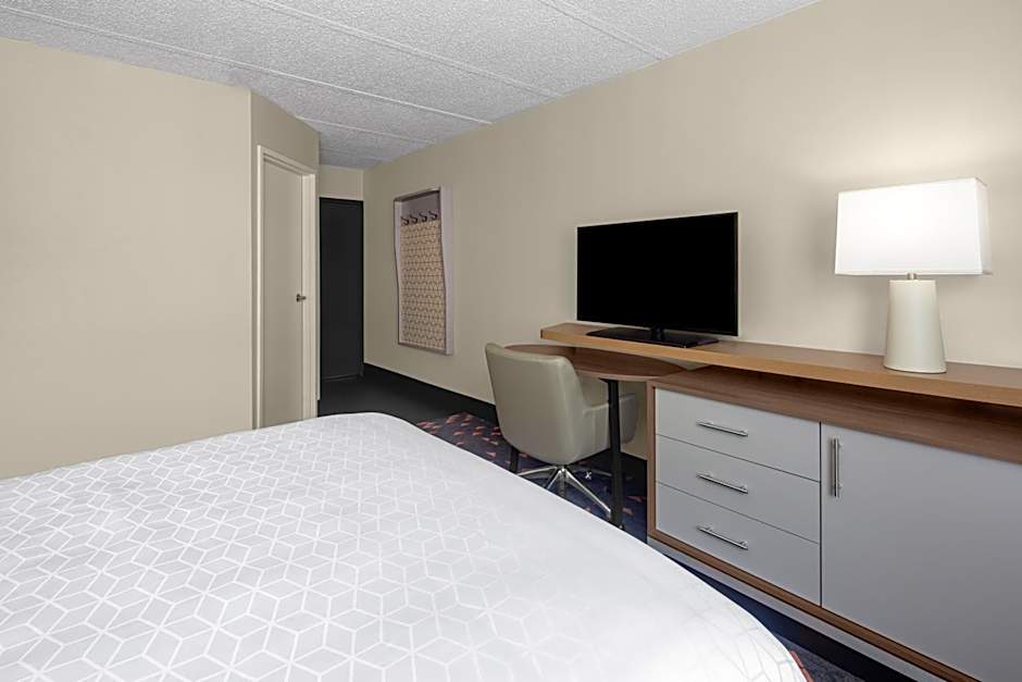 Holiday Inn Hasbrouck Heights-Meadowlands By IHG