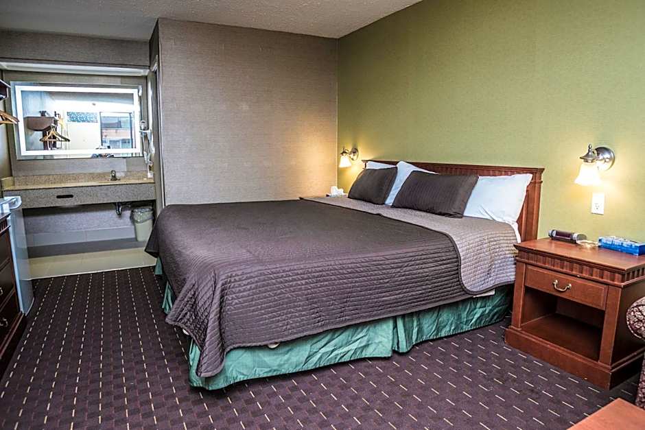 Mississauga Gate Inn