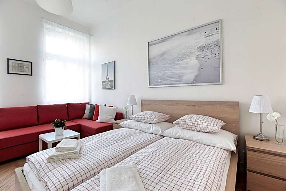 Angel City Aparthotel