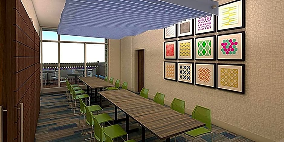 Holiday Inn Express and Suites Carlisle Southwest I-81 By IHG