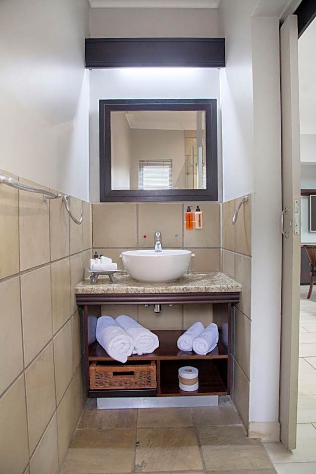 InnJoy Boutique Hotel