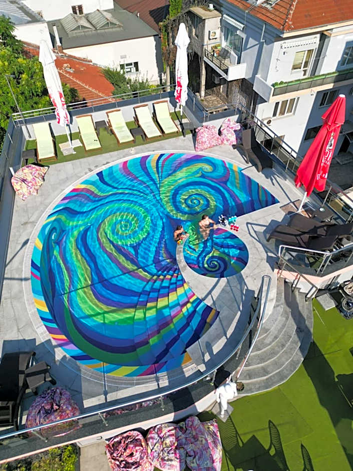 Cosmopolitan Hotel & Wellness