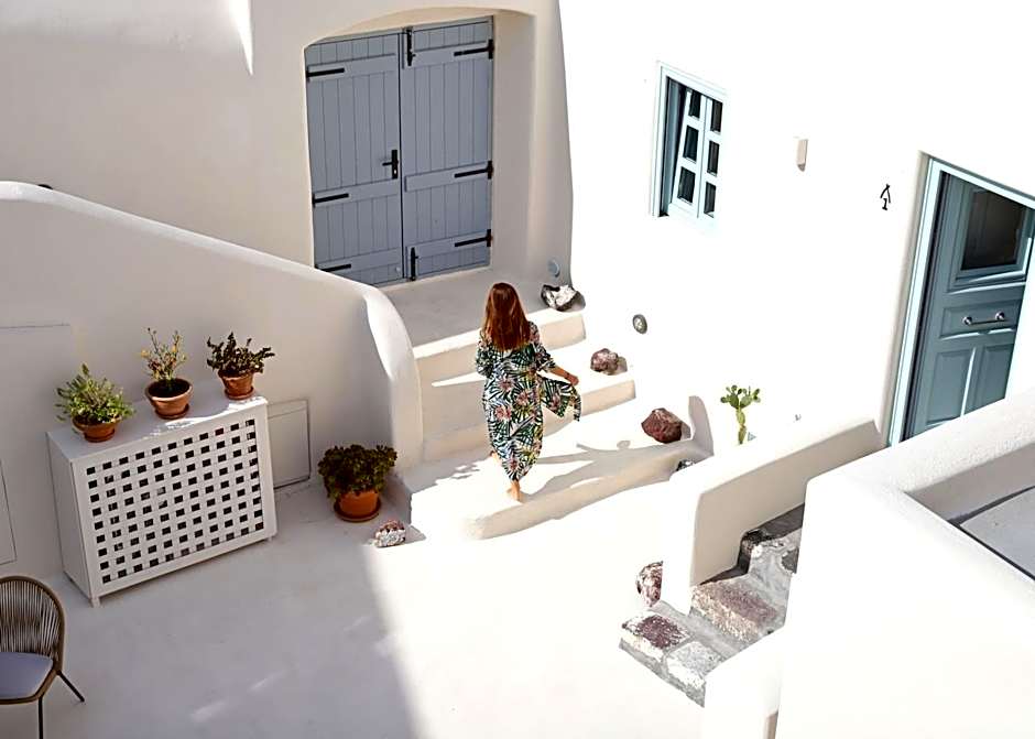 Arxegono Cave Houses Santorini