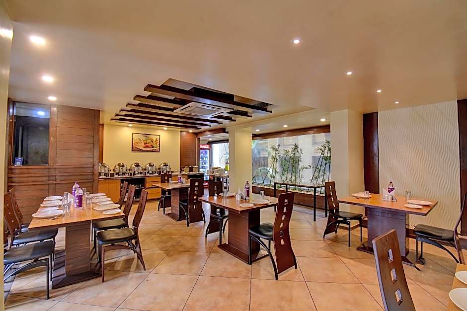 Hotel Lotus Ivy Studios Near Pune Airport