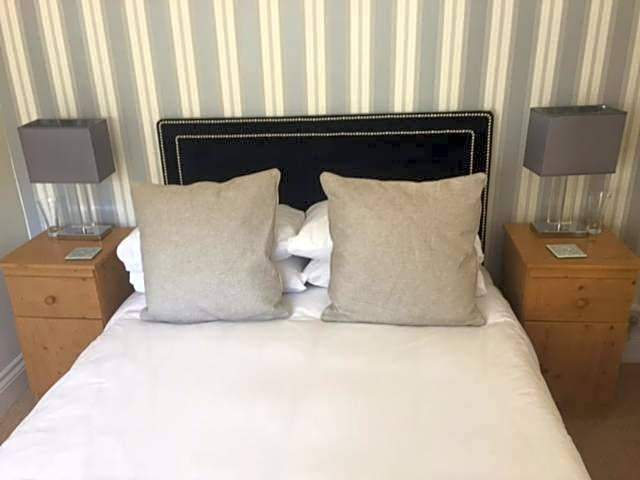 The Beaufort, Raglan