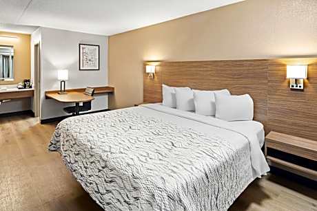Superior King Room Smoke Free