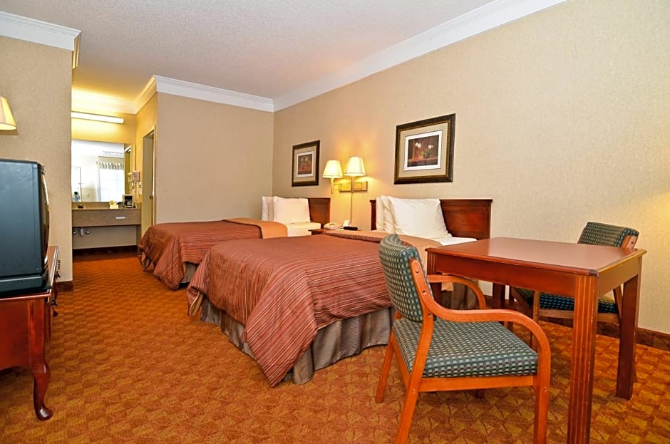 Peach State Inn & Suites