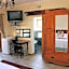 Greenleaf Guest Lodge