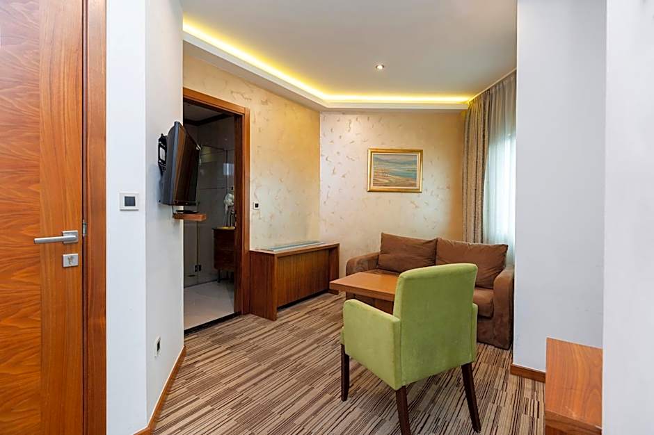 Hotel Bistrik City Center
