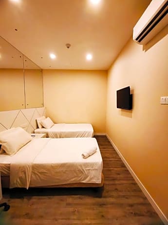 Superior Twin Room (No Window)