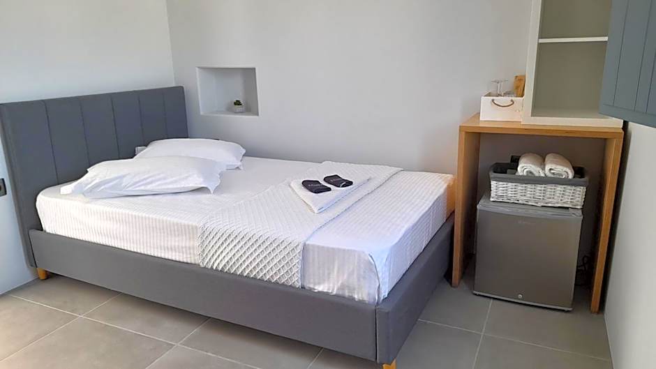Photo 1 of 3 of Small Double Room