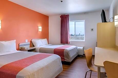 Double Room with Two Double Beds - Non-Smoking