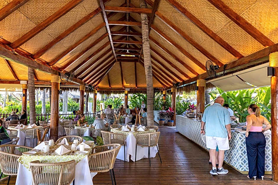 Vallarta Gardens Beach Front Hotel & Residences