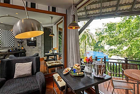 ONE BEDROOM PEARL SHELL SUITES