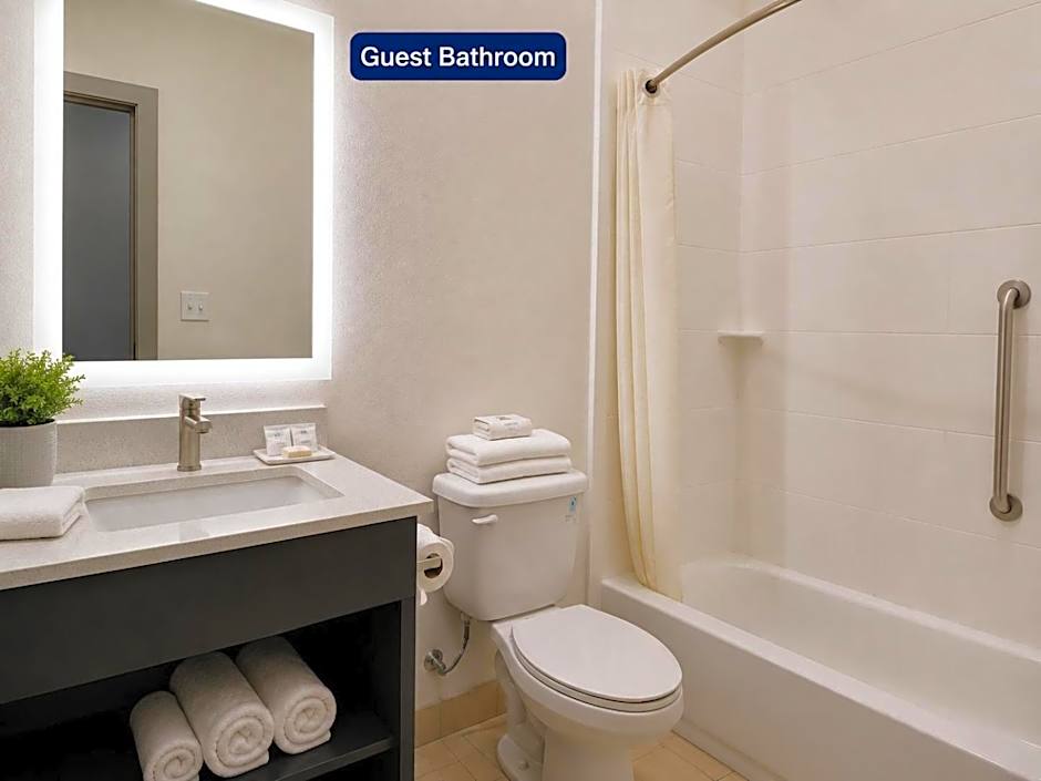 Texas Bungalows Hotel & Hotel Que at Lakeline Austin Cedar Park