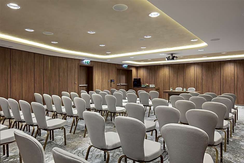 DoubleTree by Hilton Plovdiv Center