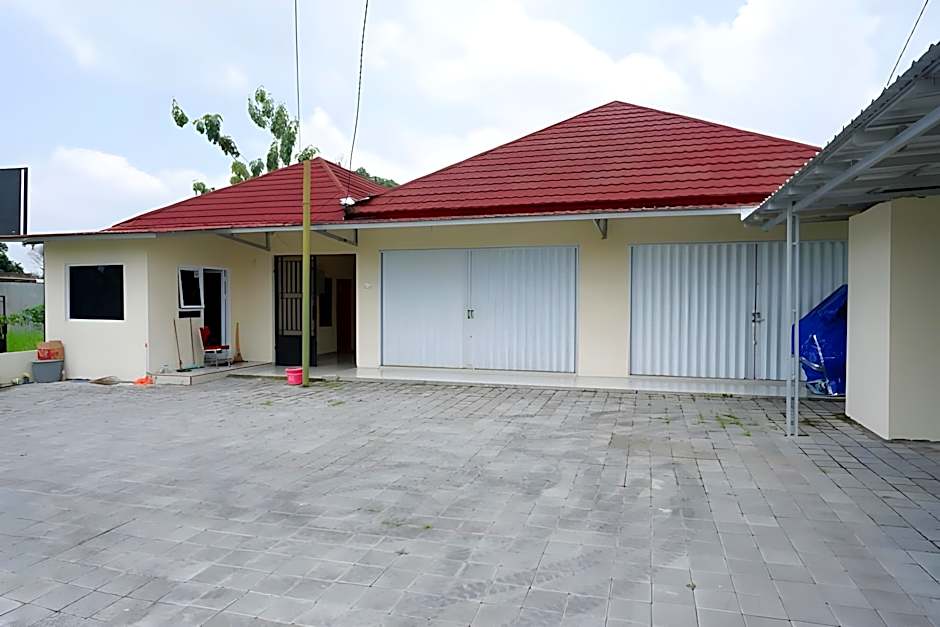 RedDoorz near Sleman City Hall 3 – Yogyakarta, MN
