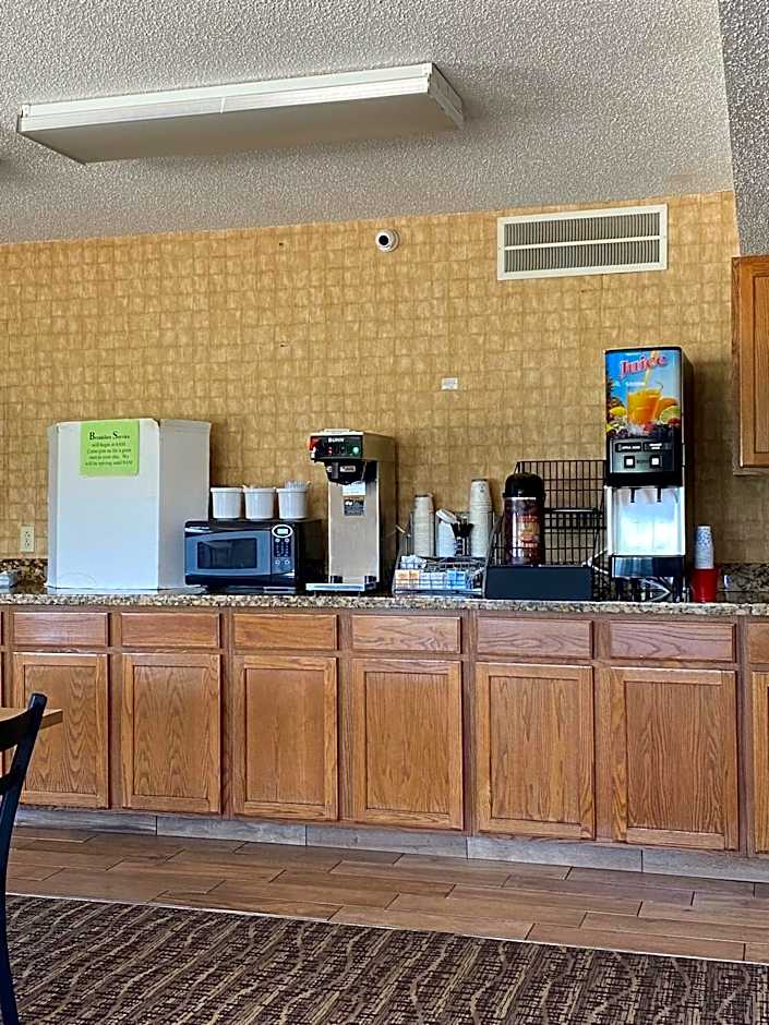 Super 8 by Wyndham Oelwein