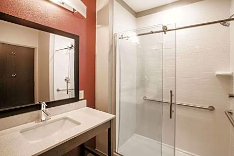 King Suite - Non-Smoking