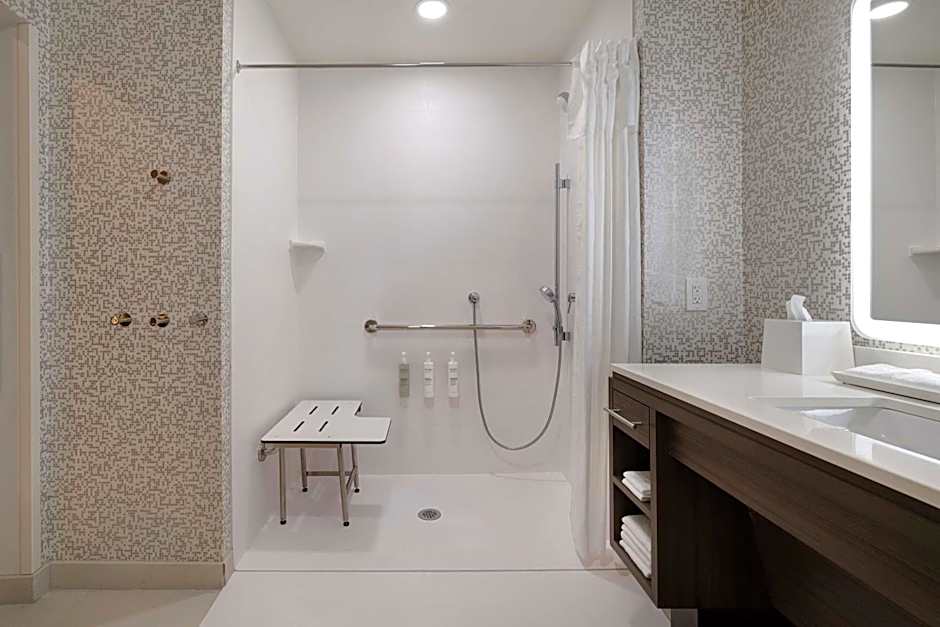 Home2 Suites by Hilton Redding