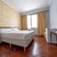 HOTEL REGIS