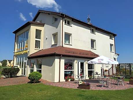 Słoneczny Dom pokoje i apartament na wynajem