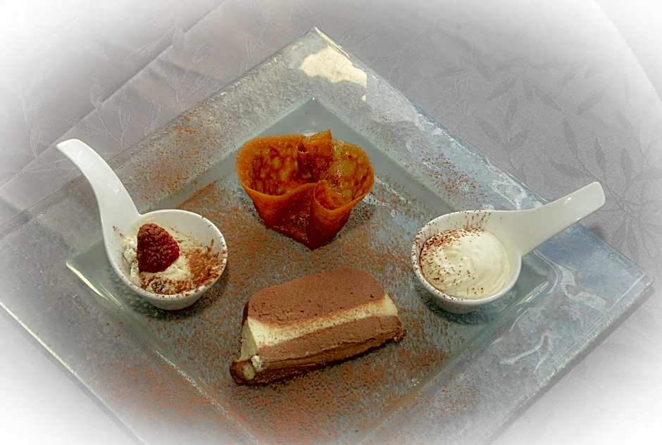 Logis Hôtel et Restaurant du Dauphin