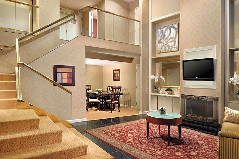 DoubleTree by Hilton Washington Dulles Airport