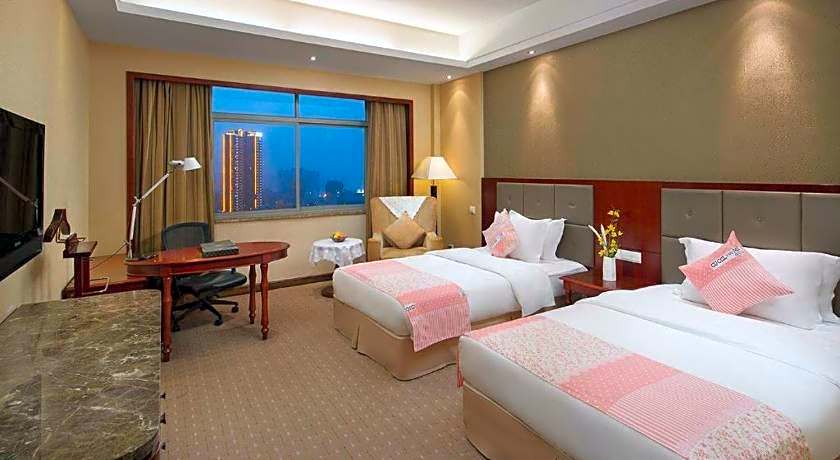 Yiyang Huatian Hotel