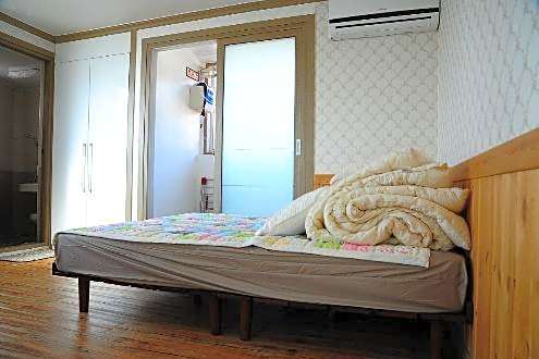 THE 1st Andong Hostel