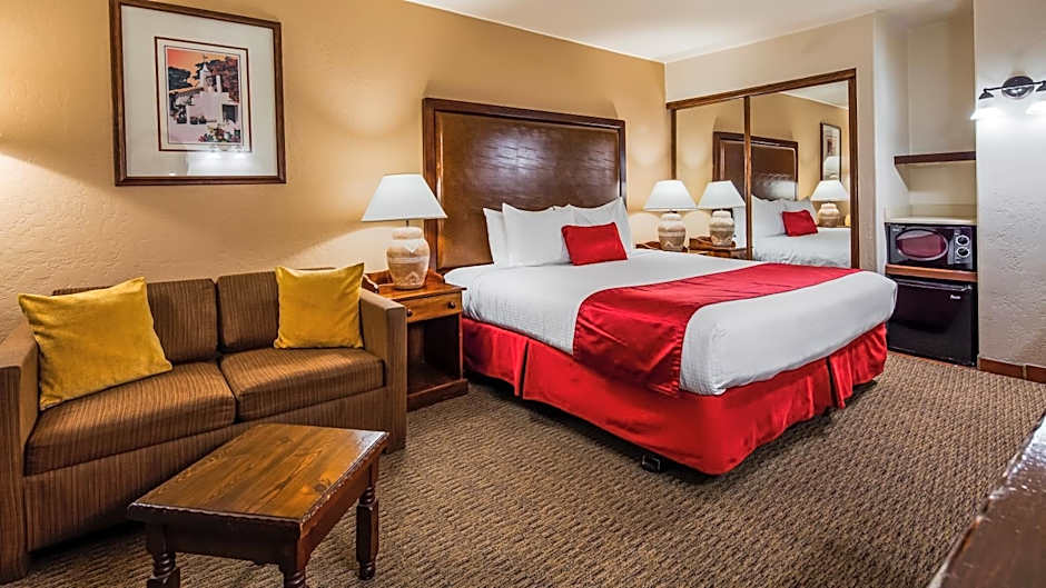 Best Western Plus Hacienda Suites-Old Town