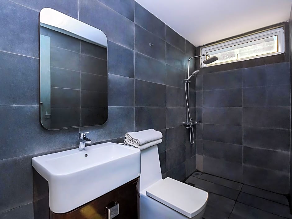 Super OYO 977 Hong Kong Suites