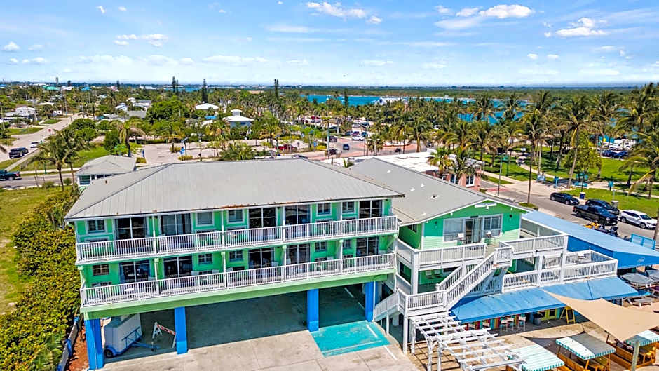 Oceanfront Inn Suite, Ocean and Inlet Views, King Bed, #12