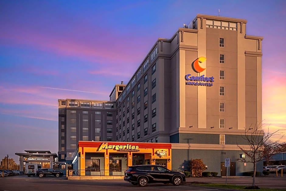 Comfort Inn & Suites Logan International Airport