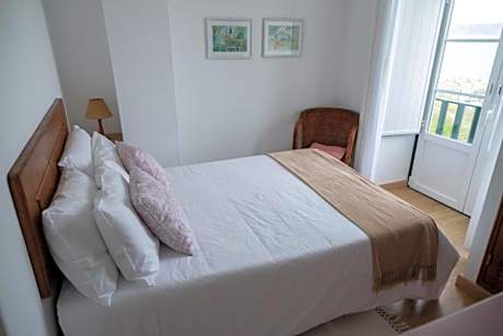 Deluxe Suite with Sea View